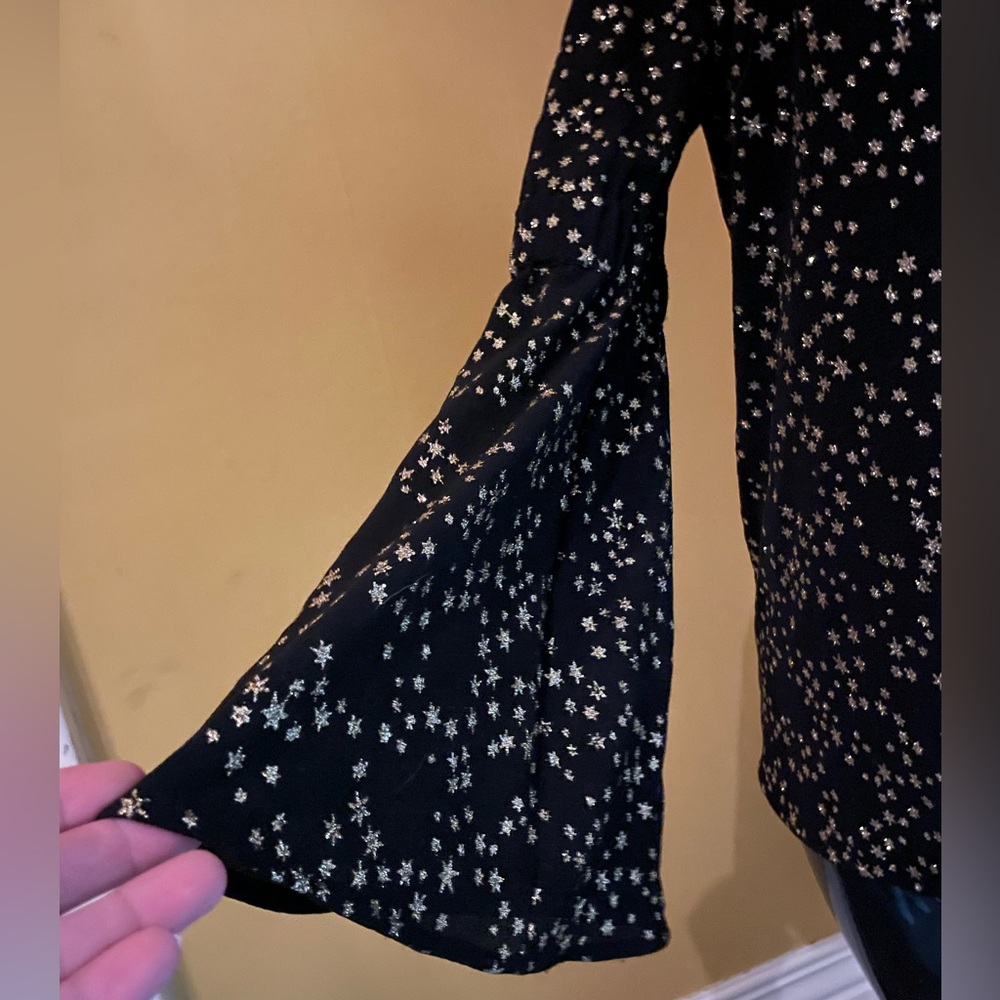 Women’s Michael Kors Sheer Blouse ( Small ) - Picture 2 of 5